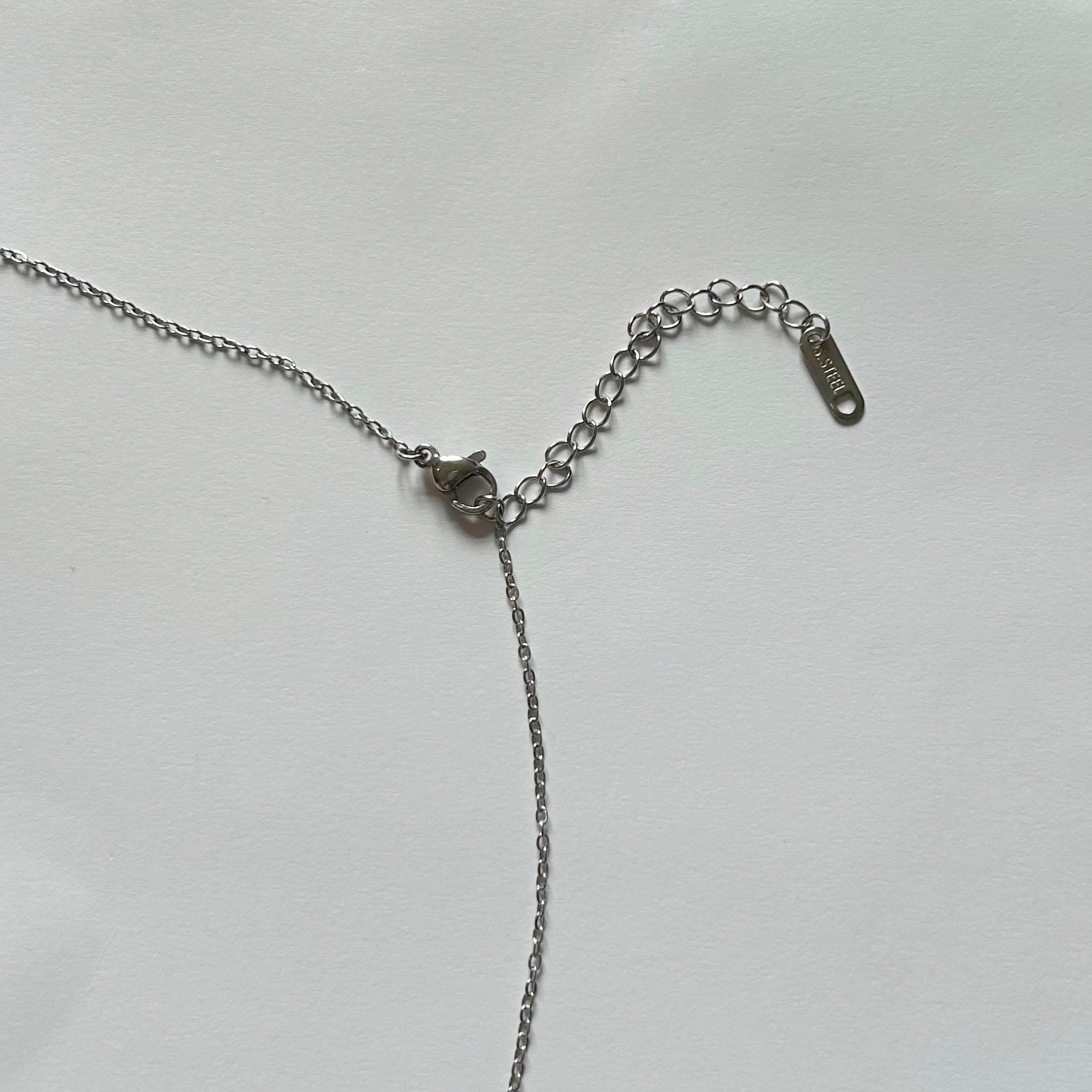 Flower leaf necklace