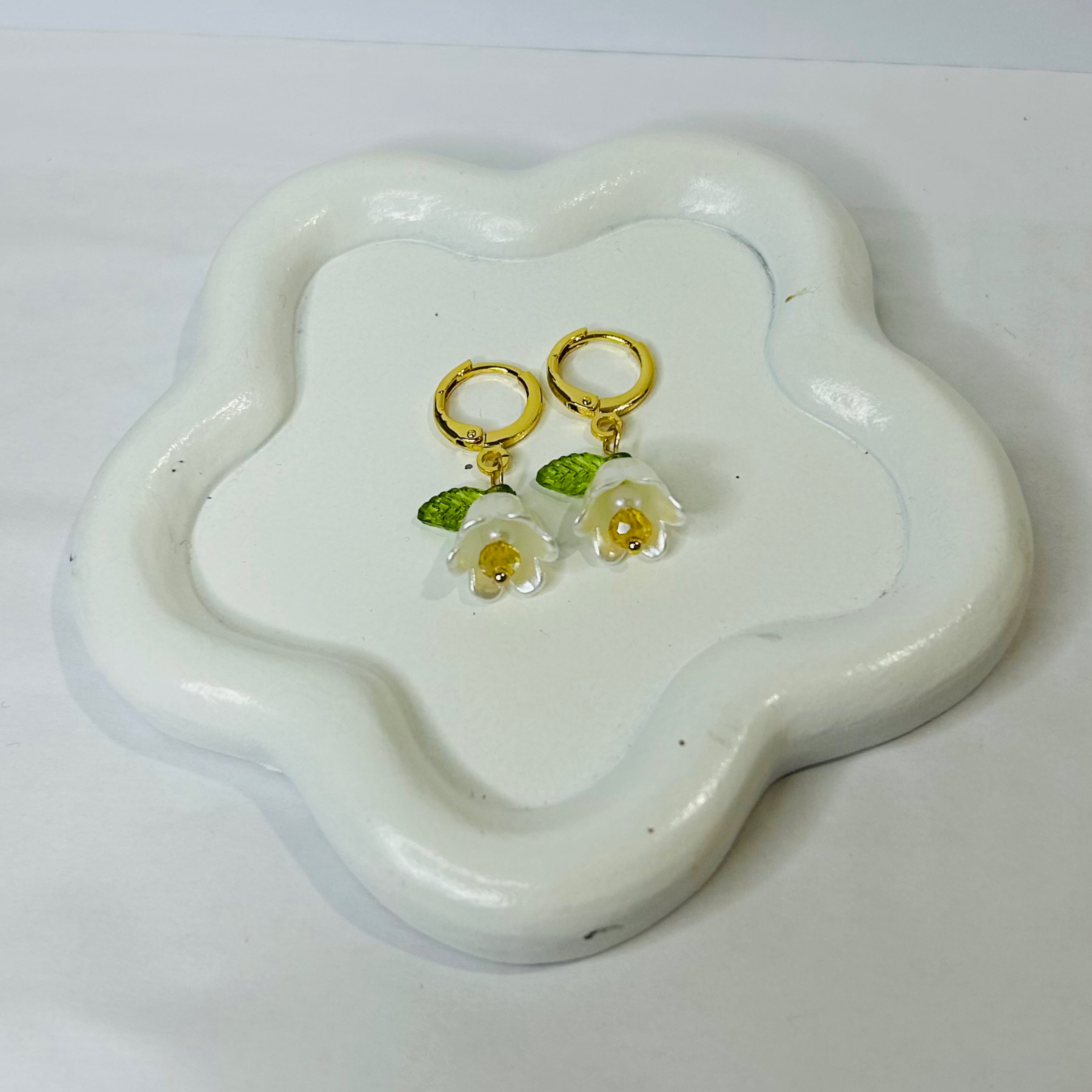 Flower leaf Earrings