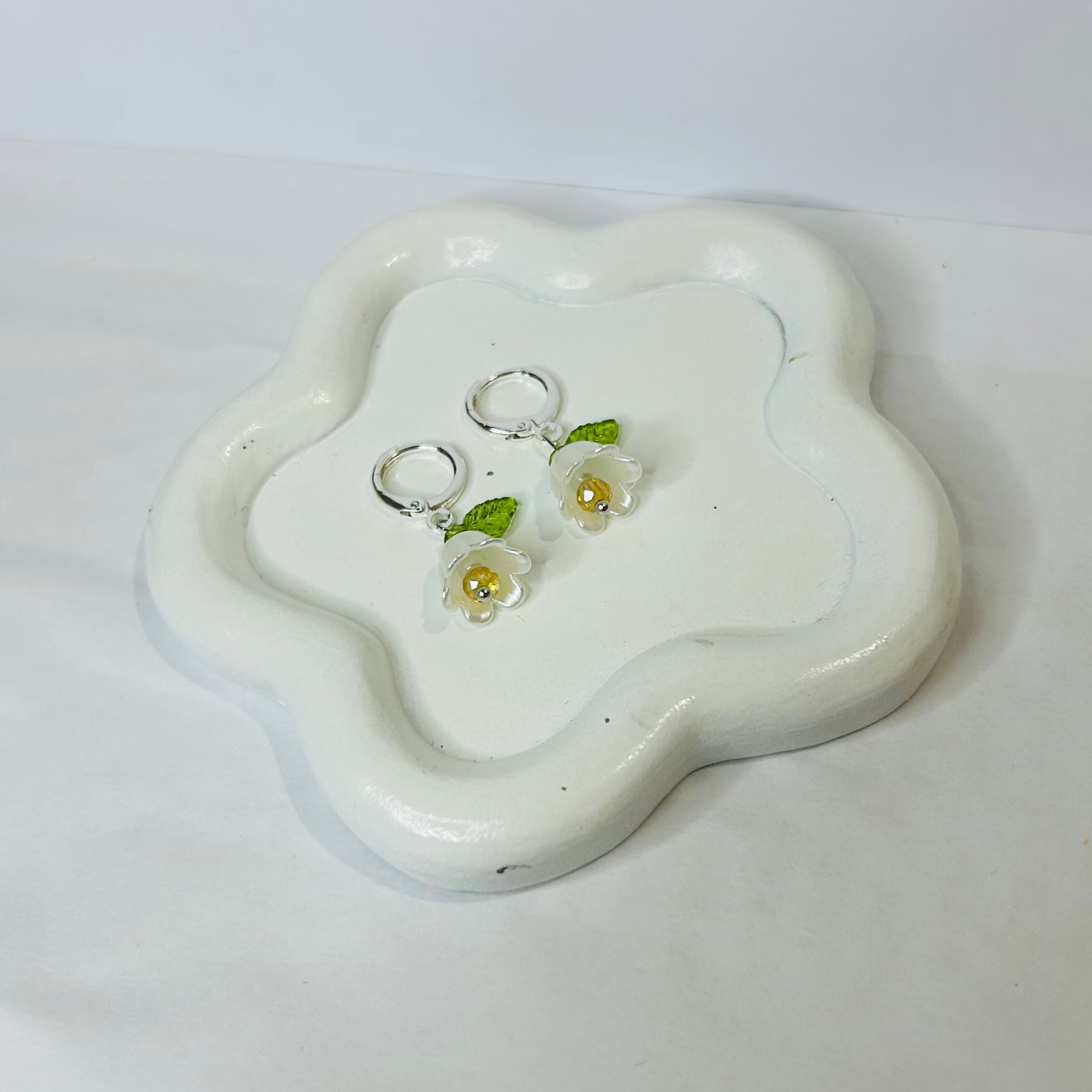 Flower leaf Earrings