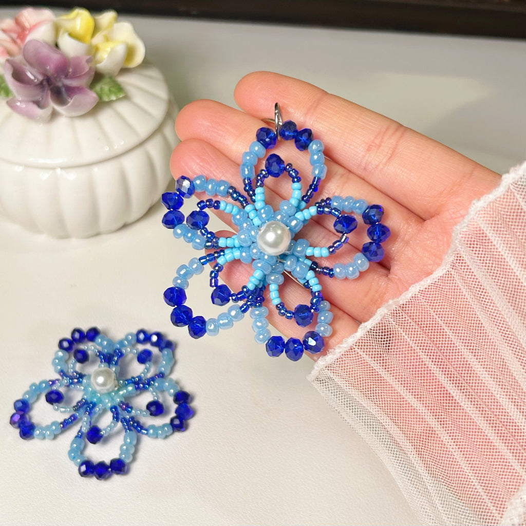 Beaded Flower keychain
